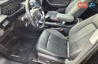 Внедорожник / Кроссовер Audi e-tron 2021 в 