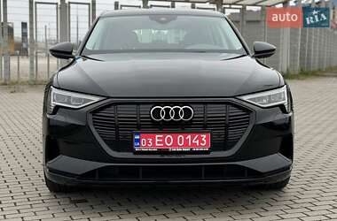 Позашляховик / Кросовер Audi e-tron 2019 в 