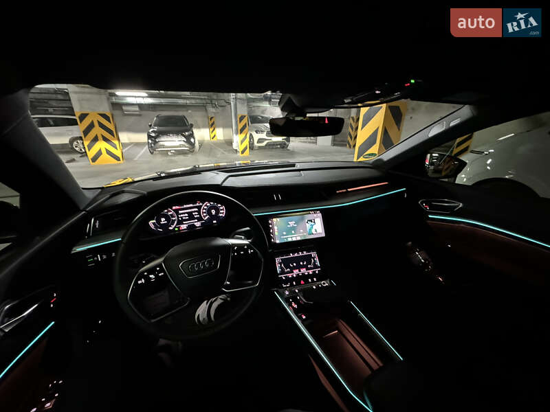Внедорожник / Кроссовер Audi e-tron 2020 в Киеве