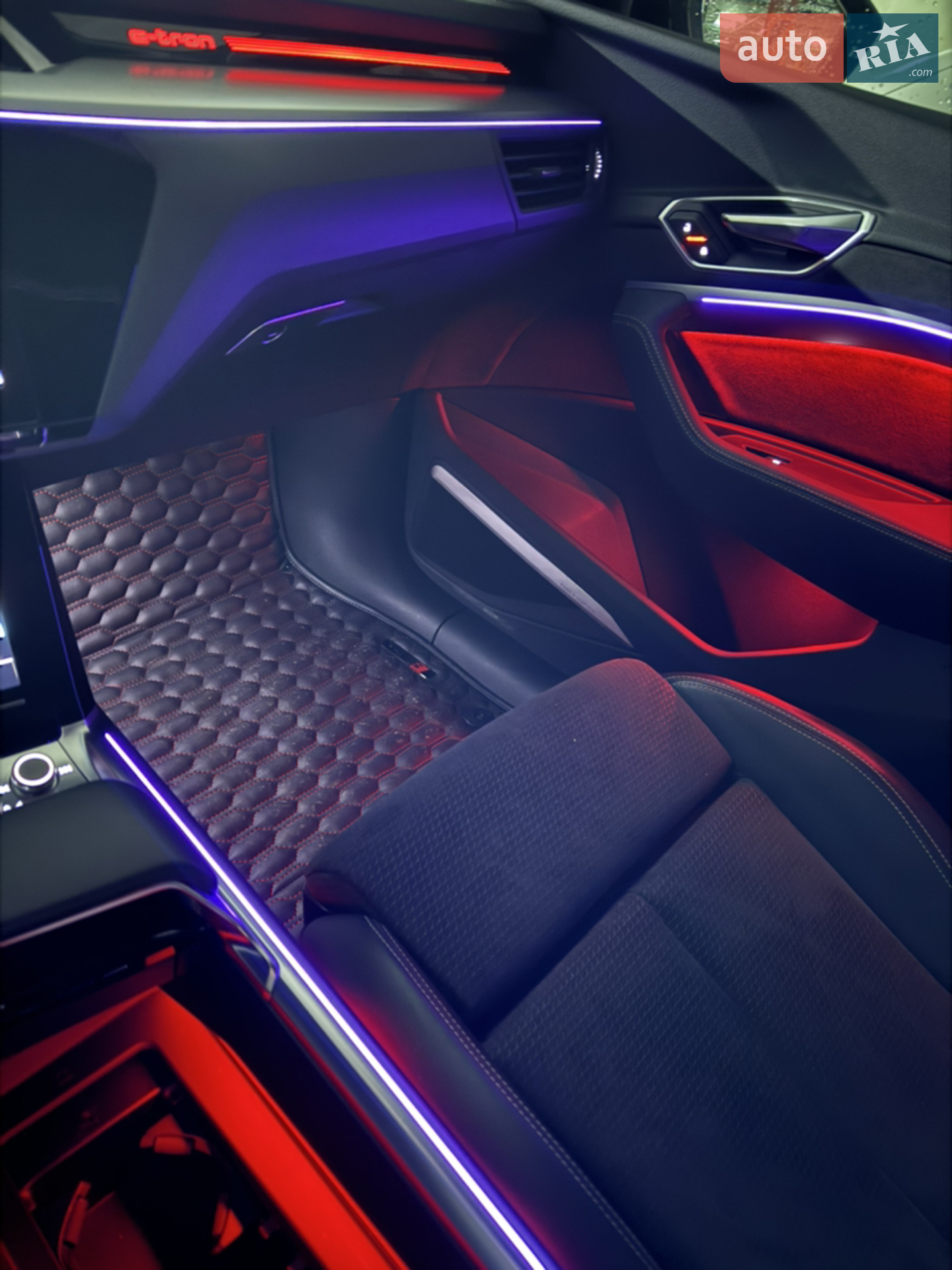 2020 Audi e-tron - мініатюра 19