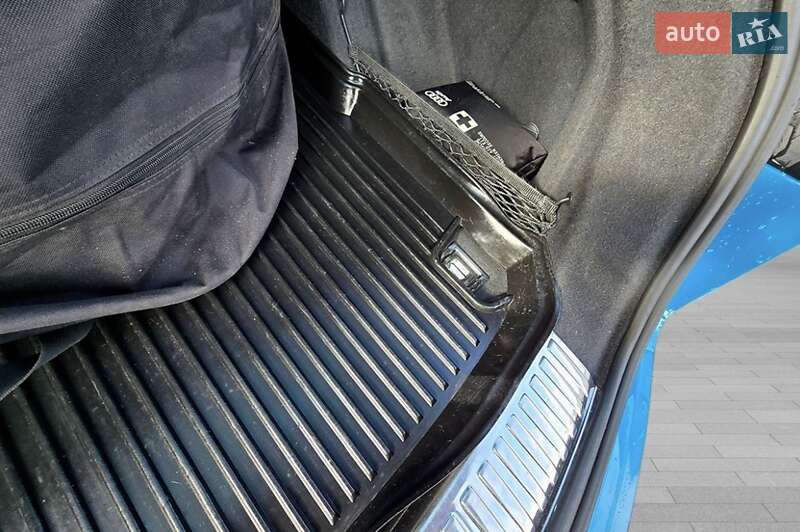 Внедорожник / Кроссовер Audi e-tron 2019 в Киеве