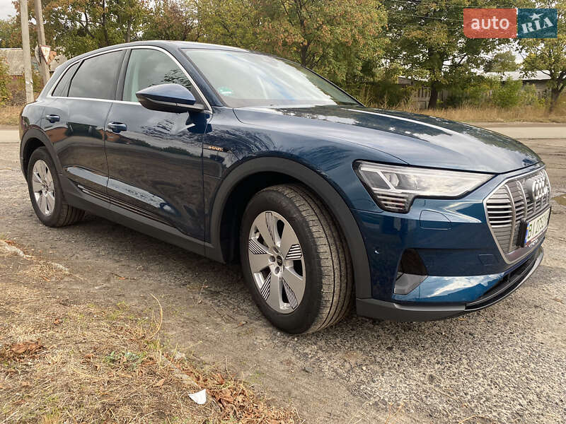Внедорожник / Кроссовер Audi e-tron 2022 в Полтаве