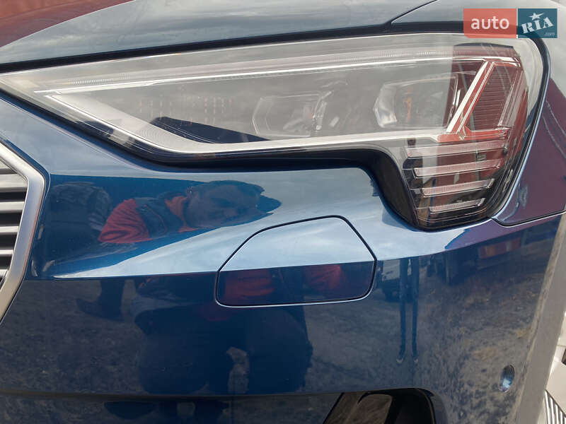 Внедорожник / Кроссовер Audi e-tron 2022 в Полтаве