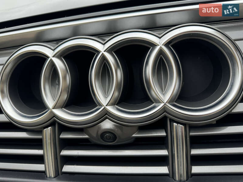 Позашляховик / Кросовер Audi e-tron 2021 в Житомирі