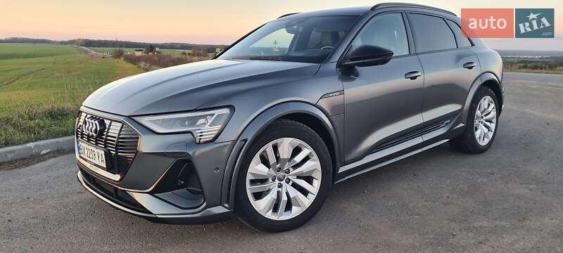 Внедорожник / Кроссовер Audi e-tron 2021 в Хмельницком