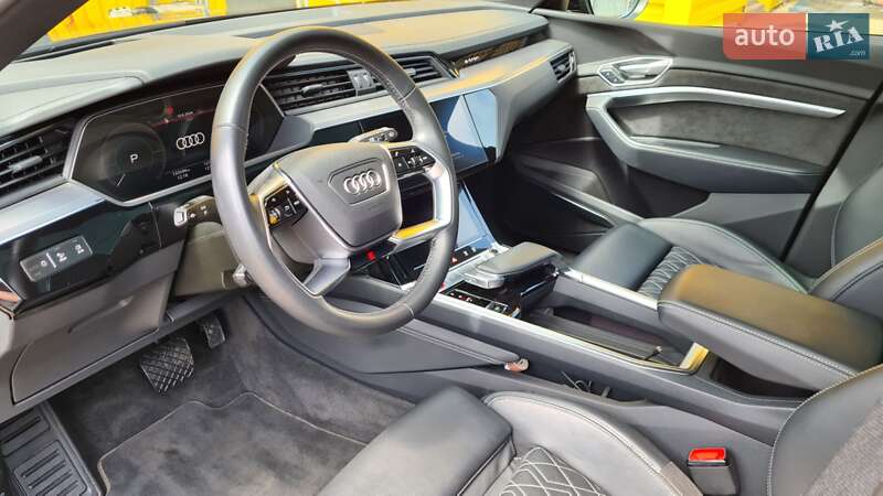 Внедорожник / Кроссовер Audi e-tron 2021 в Хмельницком