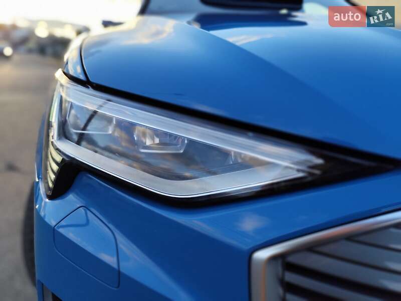 Внедорожник / Кроссовер Audi e-tron 2019 в Киеве