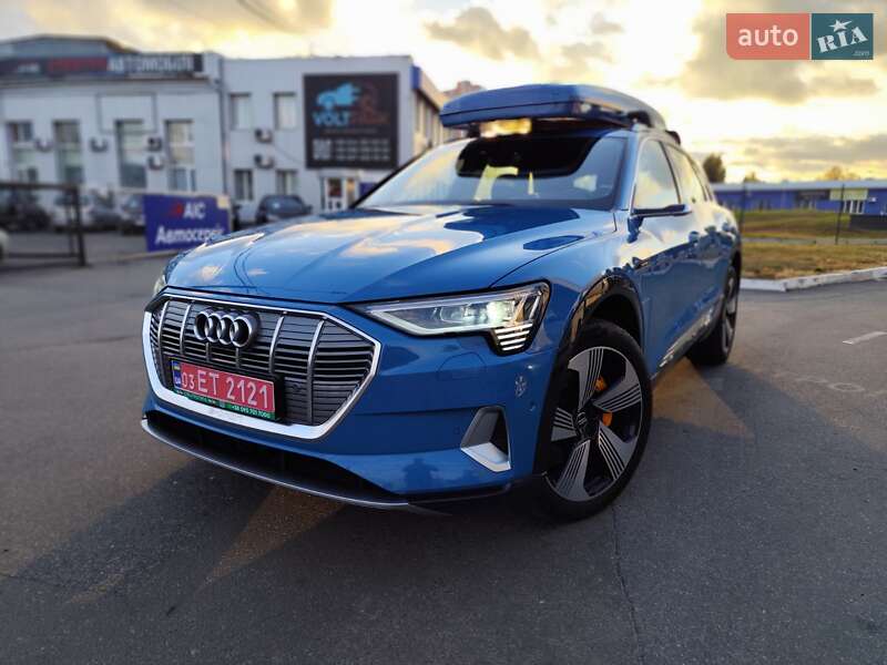 Внедорожник / Кроссовер Audi e-tron 2019 в Киеве