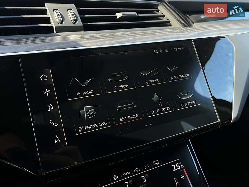 Позашляховик / Кросовер Audi e-tron 2020 в Одесі