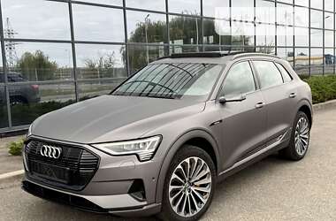 Позашляховик / Кросовер Audi e-tron 2020 в Дніпрі