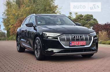 Позашляховик / Кросовер Audi e-tron 2021 в Чернівцях