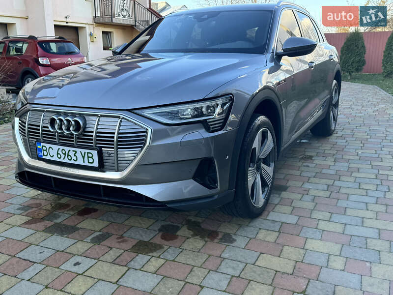 Внедорожник / Кроссовер Audi e-tron 2019 в Львове