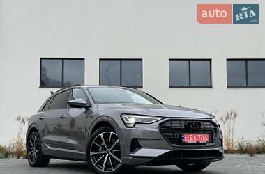 Позашляховик / Кросовер Audi e-tron 2021 в Луцьку