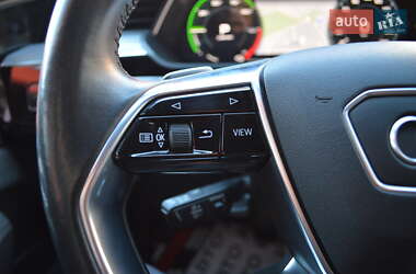 Внедорожник / Кроссовер Audi e-tron 2020 в 