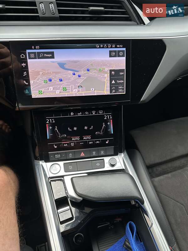 Позашляховик / Кросовер Audi e-tron 2019 в Сумах