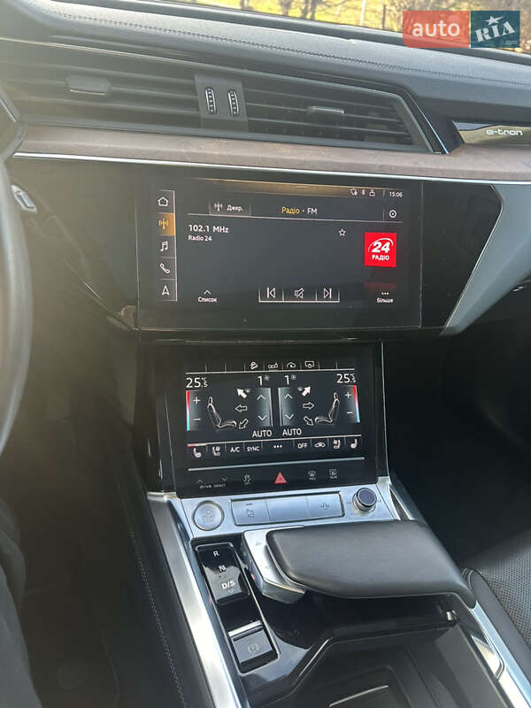Внедорожник / Кроссовер Audi e-tron 2019 в Львове