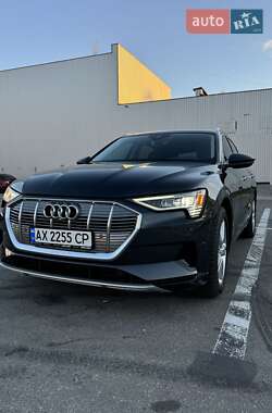 Внедорожник / Кроссовер Audi e-tron 2019 в 