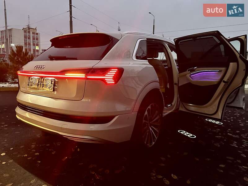 Внедорожник / Кроссовер Audi e-tron 2019 в Виннице