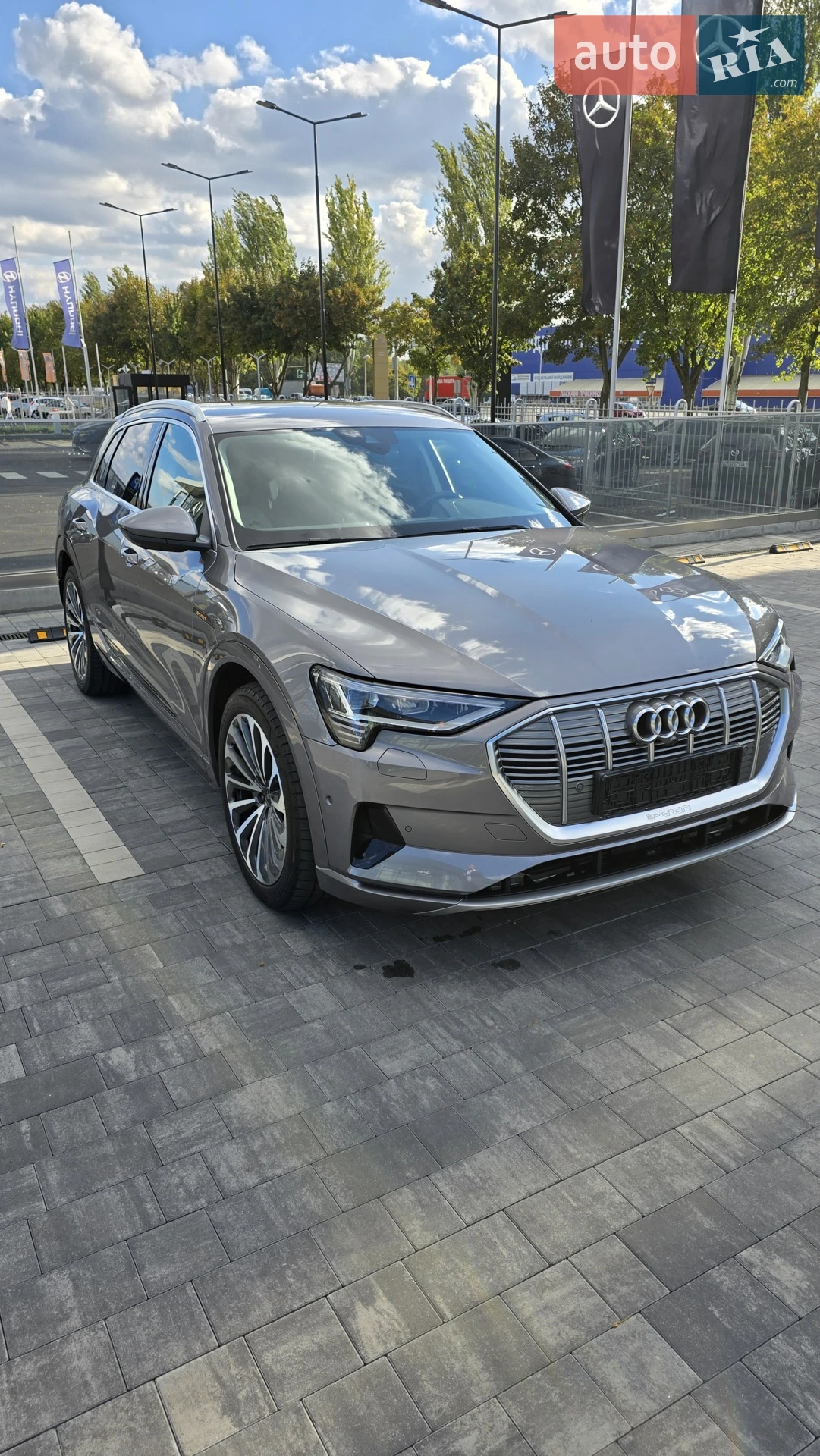 2021 Audi e-tron - мініатюра 3
