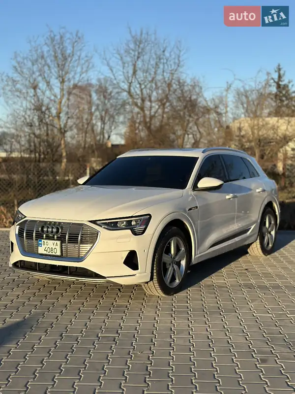Audi e-tron