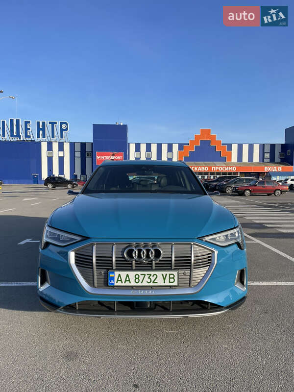Позашляховик / Кросовер Audi e-tron 2019 в Кам'янець-Подільському
