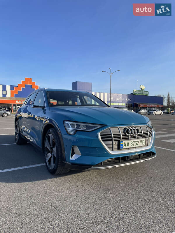 Позашляховик / Кросовер Audi e-tron 2019 в Кам'янець-Подільському