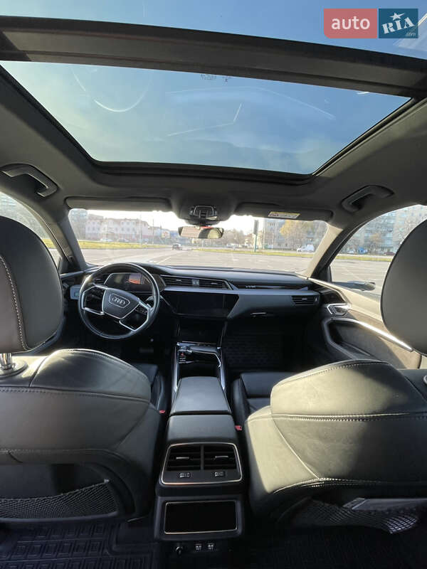 Позашляховик / Кросовер Audi e-tron 2019 в Кам'янець-Подільському