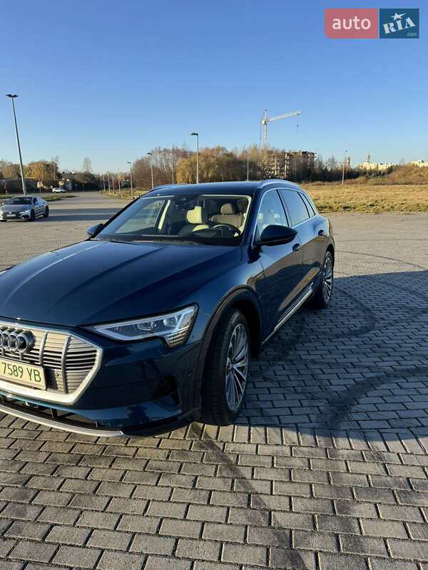 Позашляховик / Кросовер Audi e-tron 2019 в Львові фото 6 Позашляховик / Кросовер Audi e-tron 2019 в Львові