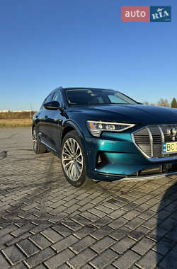 Внедорожник / Кроссовер Audi e-tron 2019 в 