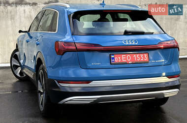 Внедорожник / Кроссовер Audi e-tron 2020 в 
