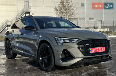 Позашляховик / Кросовер Audi e-tron 2022 в Рівному