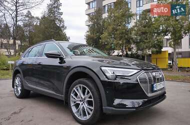 Позашляховик / Кросовер Audi e-tron 2021 в Вінниці