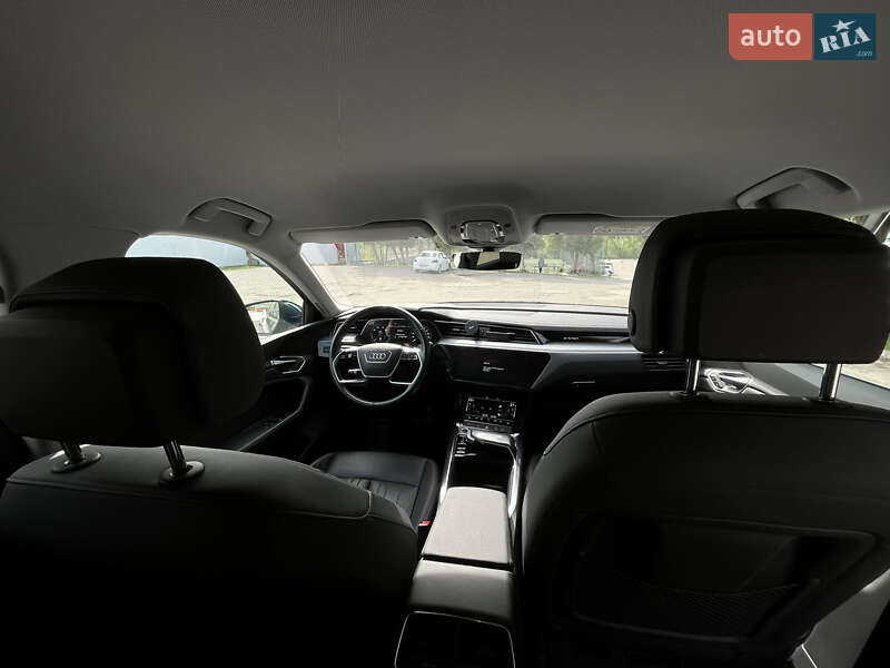 Внедорожник / Кроссовер Audi e-tron 2021 в Львове