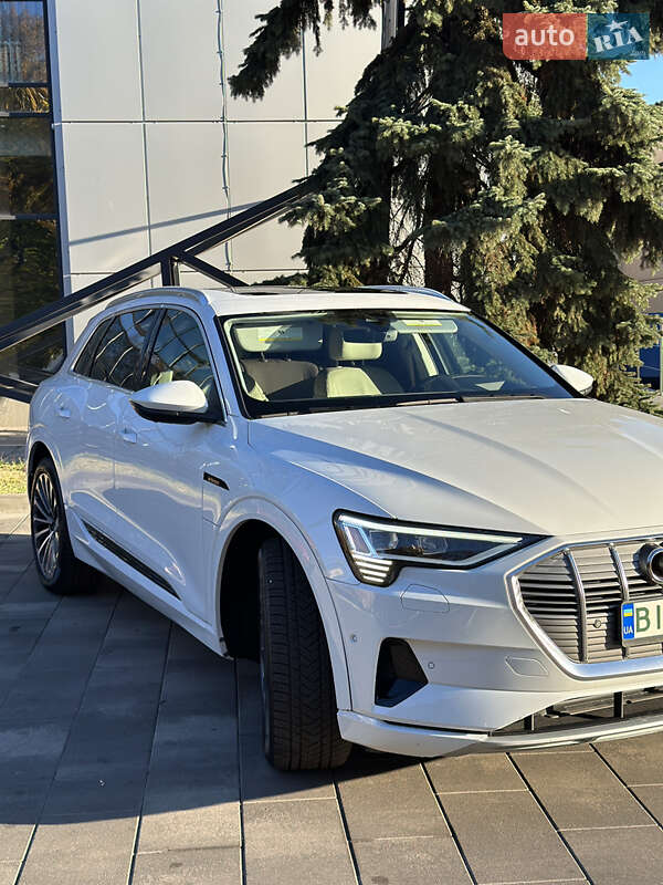 Внедорожник / Кроссовер Audi e-tron 2019 в Полтаве