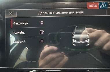 Внедорожник / Кроссовер Audi e-tron 2020 в 