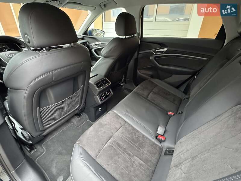 Внедорожник / Кроссовер Audi e-tron 2020 в Ивано-Франковске фото 63 Внедорожник / Кроссовер Audi e-tron 2020 в Ивано-Франковске