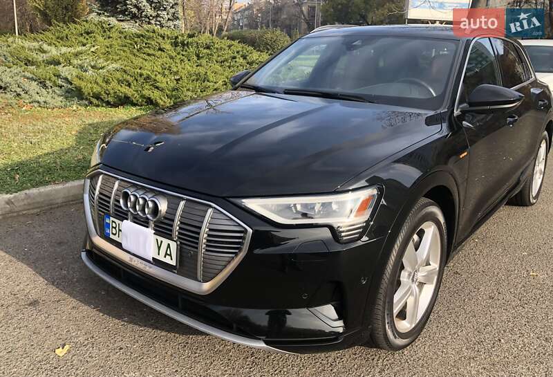 Внедорожник / Кроссовер Audi e-tron 2019 в Одессе
