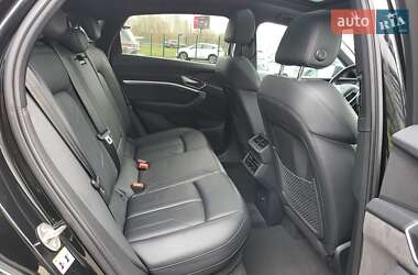 Внедорожник / Кроссовер Audi e-tron 2020 в 