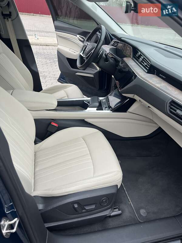 Позашляховик / Кросовер Audi e-tron 2019 в Львові