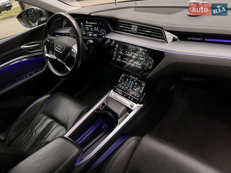 Позашляховик / Кросовер Audi e-tron 2019 в Львові