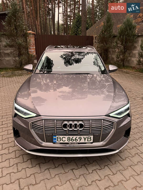 Позашляховик / Кросовер Audi e-tron 2019 в Львові