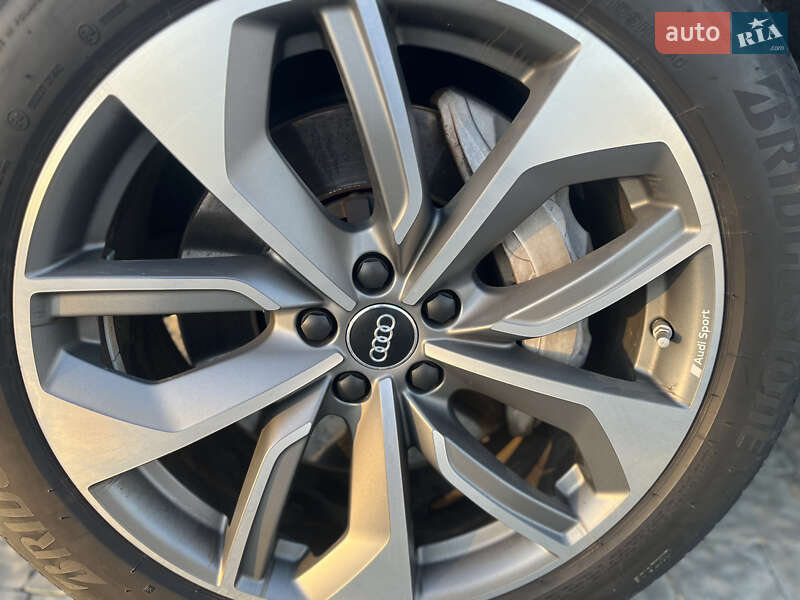 Внедорожник / Кроссовер Audi e-tron 2020 в Львове