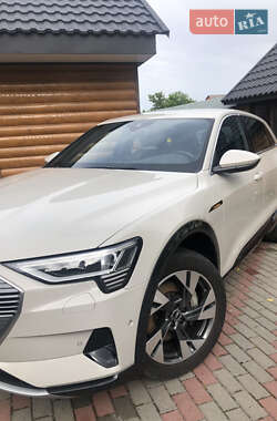 Внедорожник / Кроссовер Audi e-tron 2021 в Шептицькому