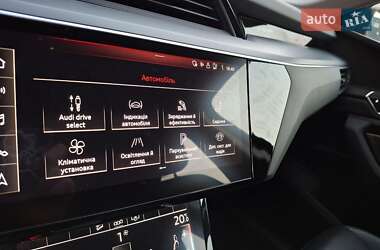 Внедорожник / Кроссовер Audi e-tron 2020 в 