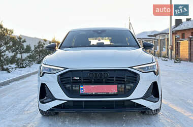 Внедорожник / Кроссовер Audi e-tron 2022 в Ровно