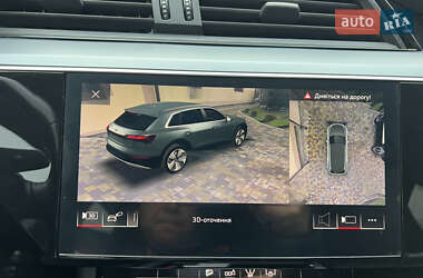 Внедорожник / Кроссовер Audi e-tron 2020 в 