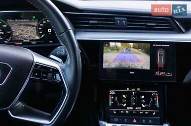 Внедорожник / Кроссовер Audi e-tron 2019 в 