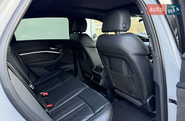 Внедорожник / Кроссовер Audi e-tron 2019 в 