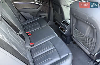 Внедорожник / Кроссовер Audi e-tron 2019 в 