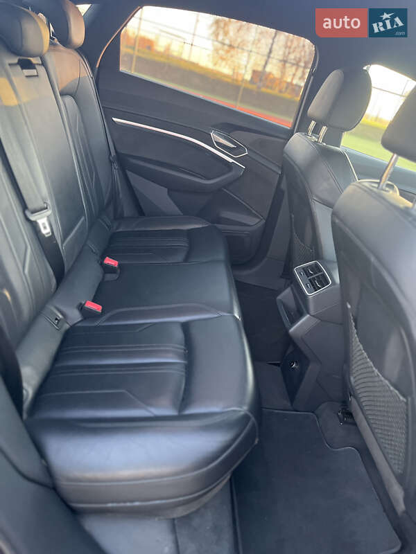 Внедорожник / Кроссовер Audi e-tron 2020 в Львове